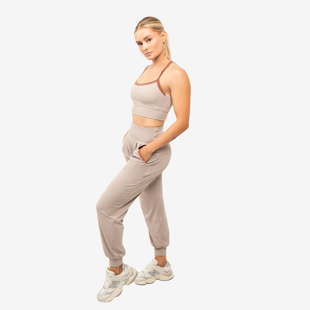 LEGGINGS & JOGGERS